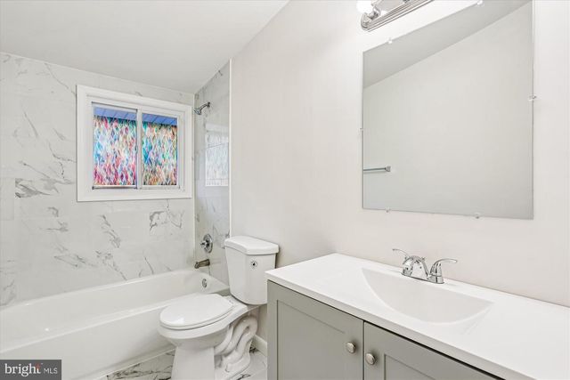 420 LAMBERTON DR, Silver Spring, MD 20902