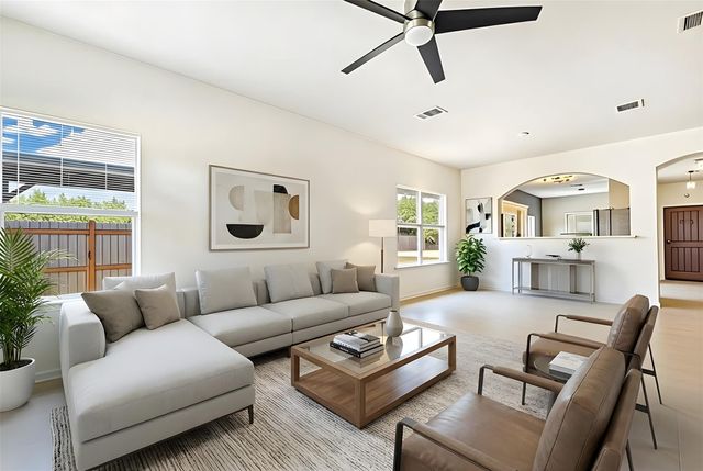 112 Flinn ST, Hutto, TX 78634