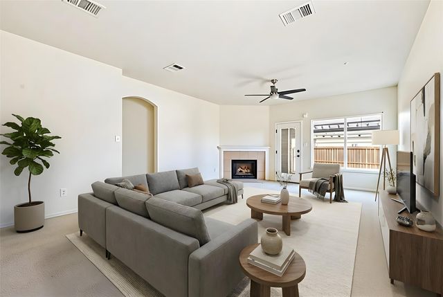 112 Flinn ST, Hutto, TX 78634