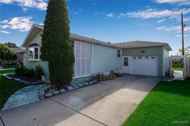 319 S Creek Drive, Cheektowaga, NY 14043