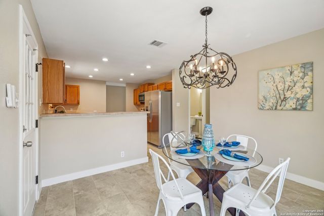 7230 SUNRISE LK, San Antonio, TX 78244
