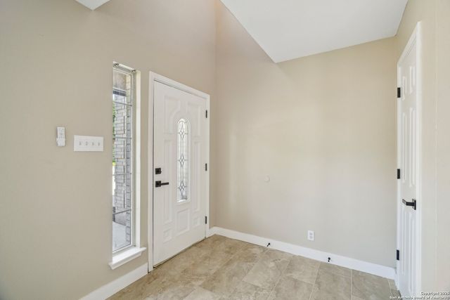 7230 SUNRISE LK, San Antonio, TX 78244