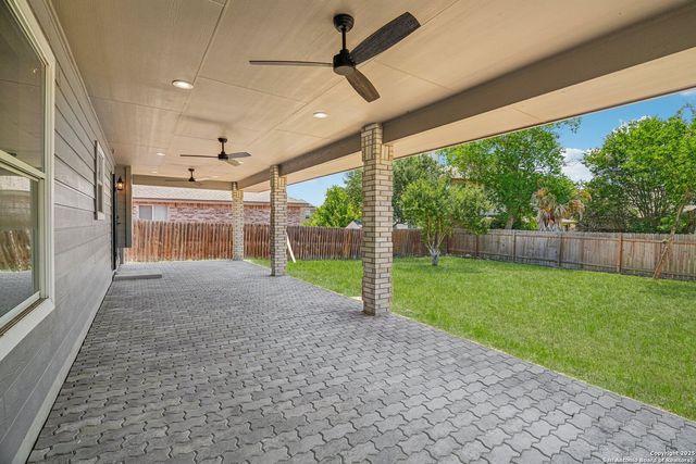 7230 SUNRISE LK, San Antonio, TX 78244
