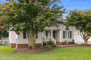 718 Carrington Lane, Winterville, NC 28590