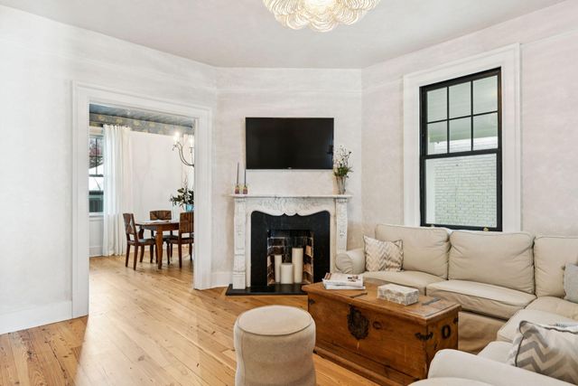 22 Limehouse Street, Charleston, SC 29401