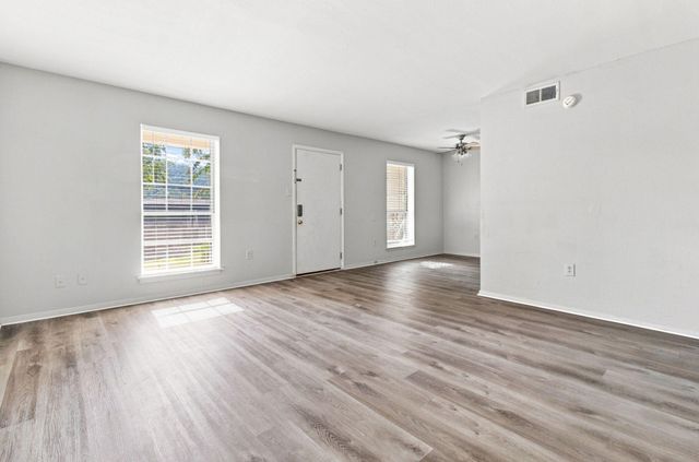 900 Mountain Creek Road C39, Chattanooga, TN 37405
