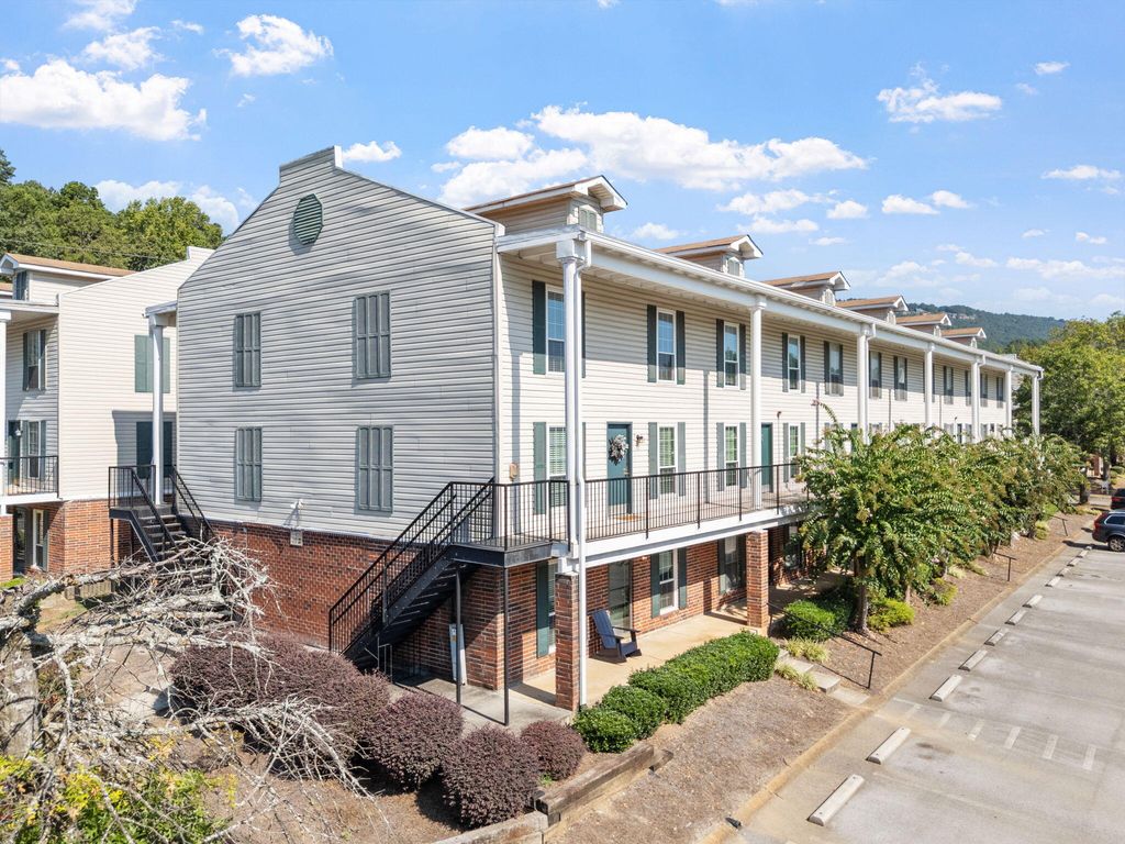 900 Mountain Creek Road C39, Chattanooga, TN 37405