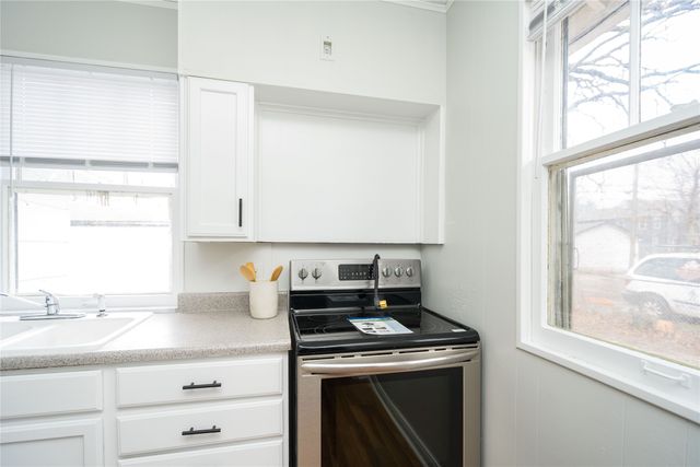 1119 Euclid Avenue, Des Moines, IA 50313