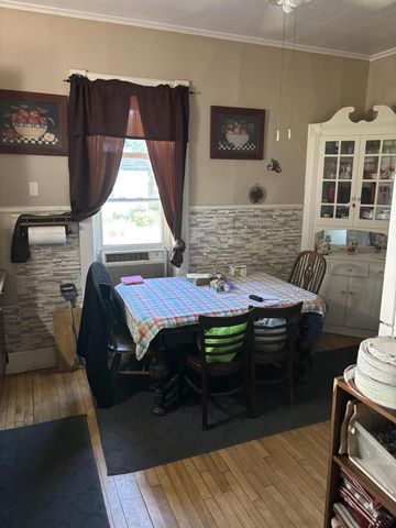 120 S Washington STREET, Elkhorn, WI 53121