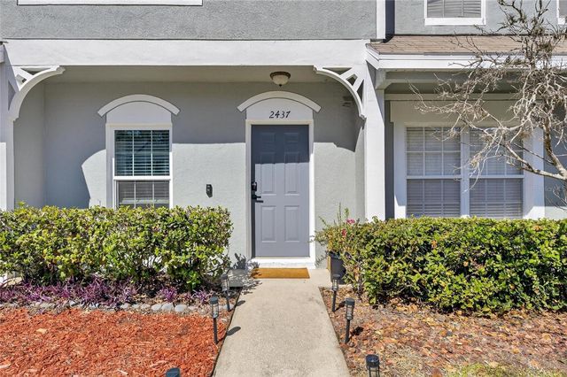 2437 LAKE WOODBERRY CIRCLE, Brandon, FL 33510