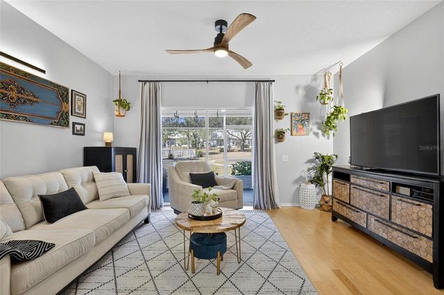 2437 LAKE WOODBERRY CIRCLE, Brandon, FL 33510