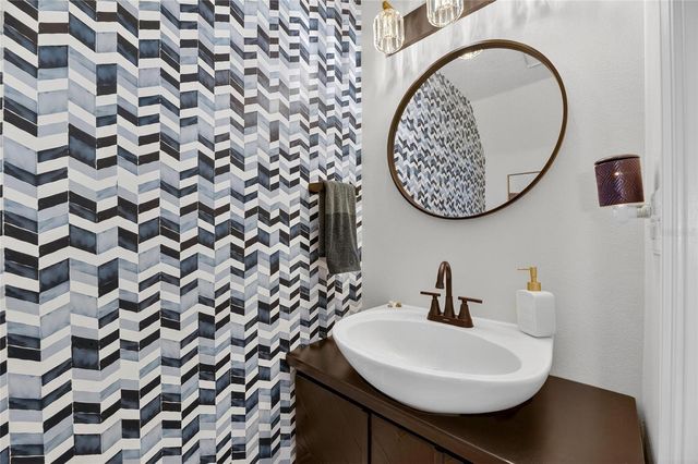 2437 LAKE WOODBERRY CIRCLE, Brandon, FL 33510