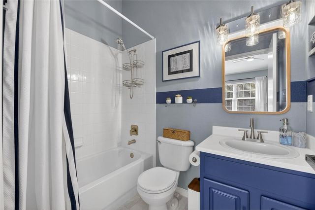 2437 LAKE WOODBERRY CIRCLE, Brandon, FL 33510