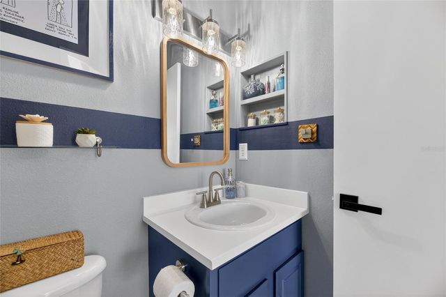 2437 LAKE WOODBERRY CIRCLE, Brandon, FL 33510