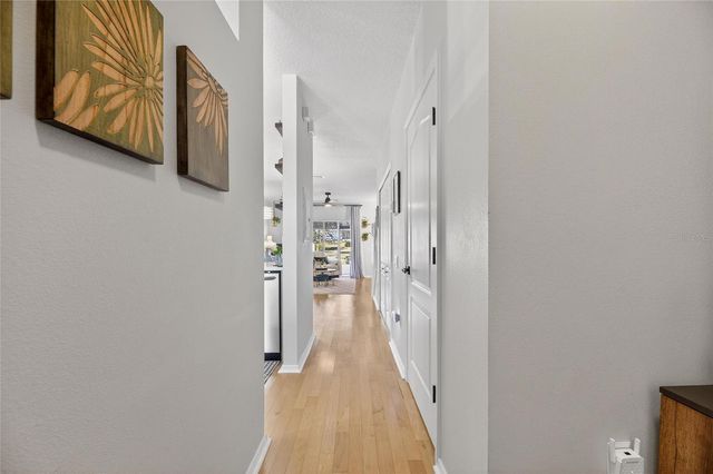 2437 LAKE WOODBERRY CIRCLE, Brandon, FL 33510