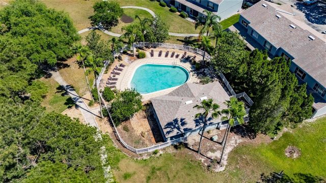 2437 LAKE WOODBERRY CIRCLE, Brandon, FL 33510