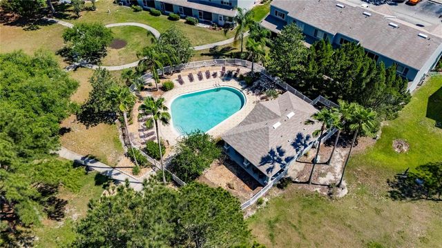 2437 LAKE WOODBERRY CIRCLE, Brandon, FL 33510