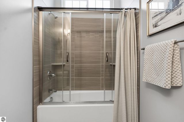 1432 Bee Court, Traverse City, MI 49696