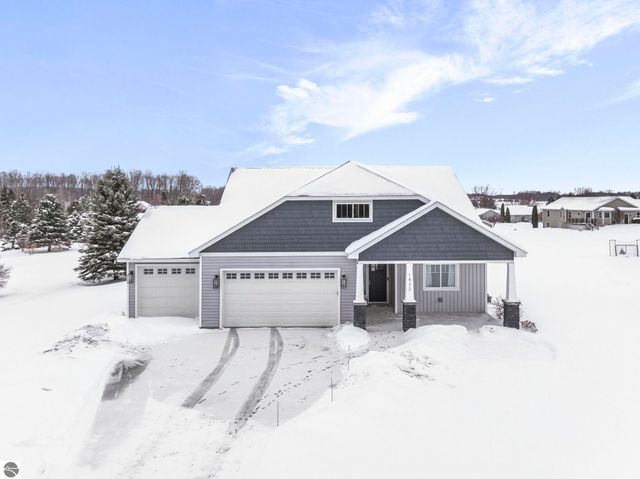 1432 Bee Court, Traverse City, MI 49696
