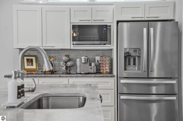 1432 Bee Court, Traverse City, MI 49696