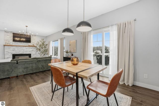 1432 Bee Court, Traverse City, MI 49696