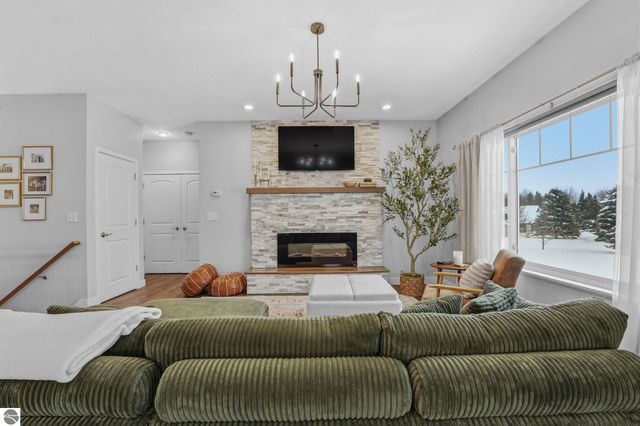 1432 Bee Court, Traverse City, MI 49696