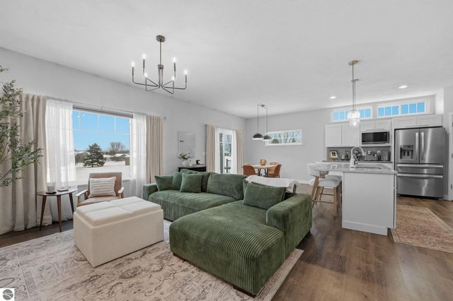 1432 Bee Court, Traverse City, MI 49696