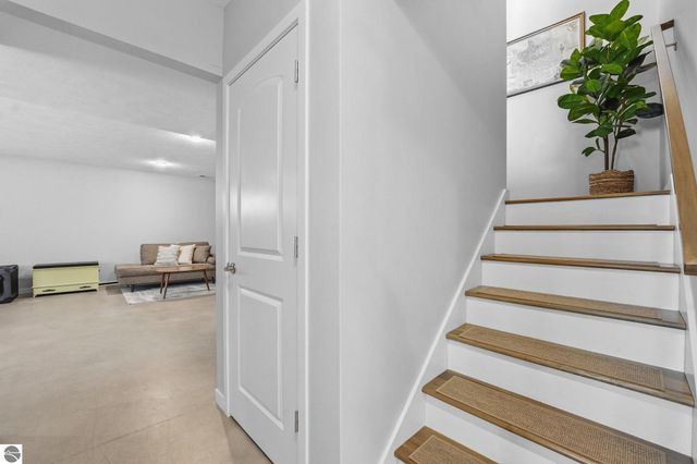 1432 Bee Court, Traverse City, MI 49696