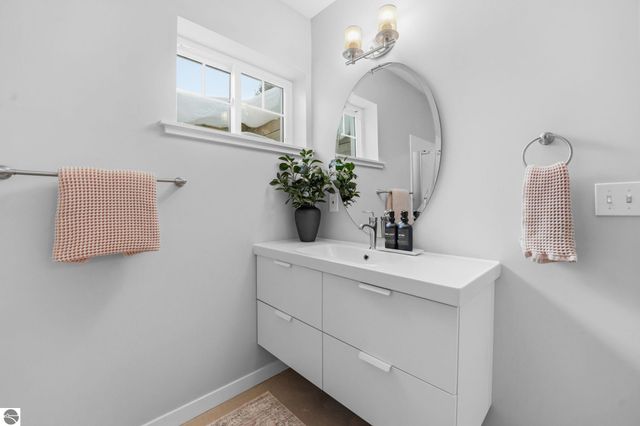 1432 Bee Court, Traverse City, MI 49696