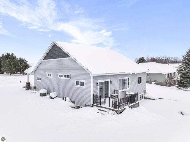 1432 Bee Court, Traverse City, MI 49696