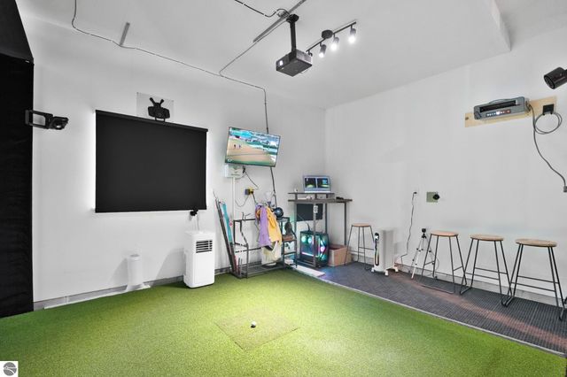 1432 Bee Court, Traverse City, MI 49696