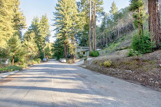 315 Lake Drive, Boulder Creek, CA 95006