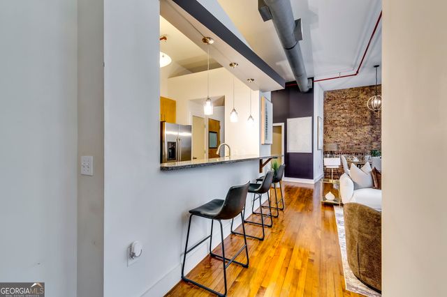 600 College Street 101, Atlanta, GA 30354