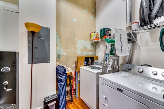 600 College Street 101, Atlanta, GA 30354