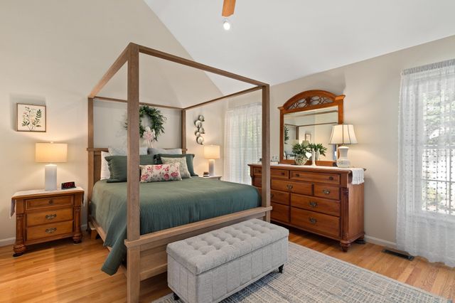 7 Dornoch Cir 7, Chelmsford, MA 01863