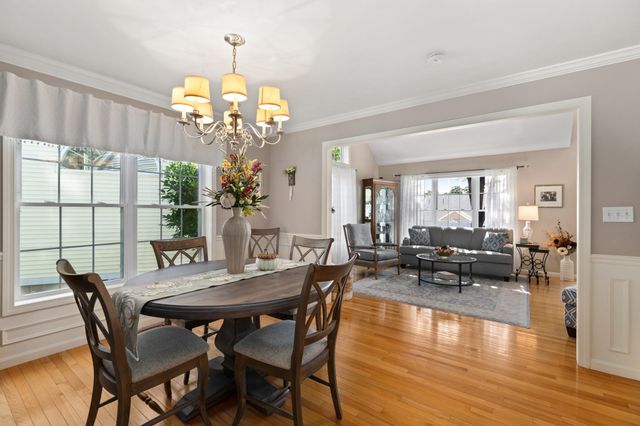 7 Dornoch Cir 7, Chelmsford, MA 01863