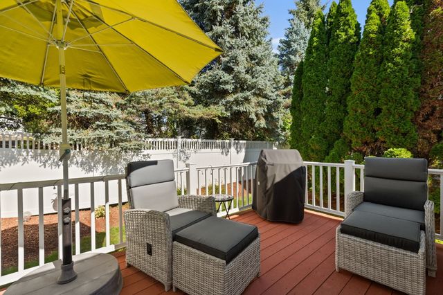 7 Dornoch Cir 7, Chelmsford, MA 01863