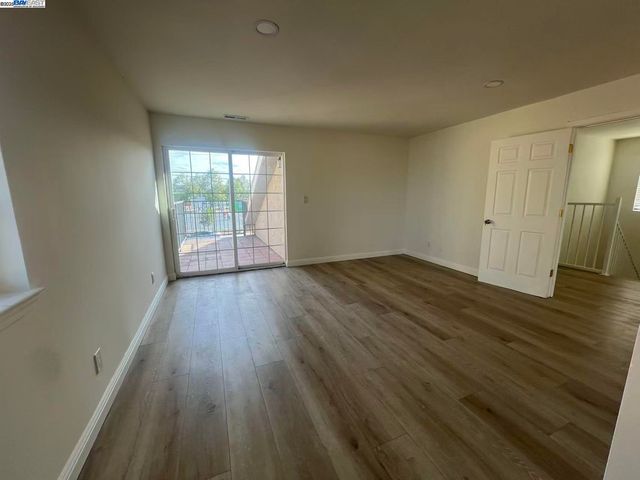 505 Nevin Ave, Richmond, CA 94801