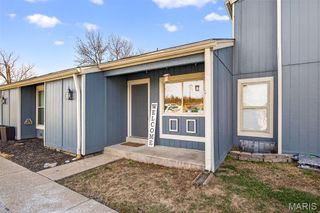 132 Harbor View Drive, Lake St Louis, MO 63367