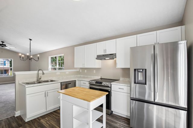 677 Belgium Dr, Hermitage, TN 37076