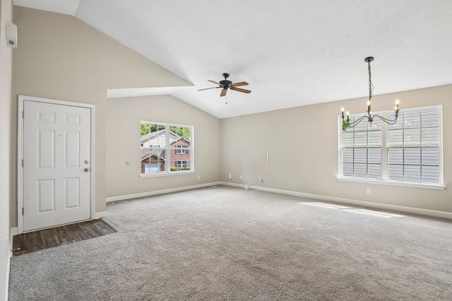 677 Belgium Dr, Hermitage, TN 37076