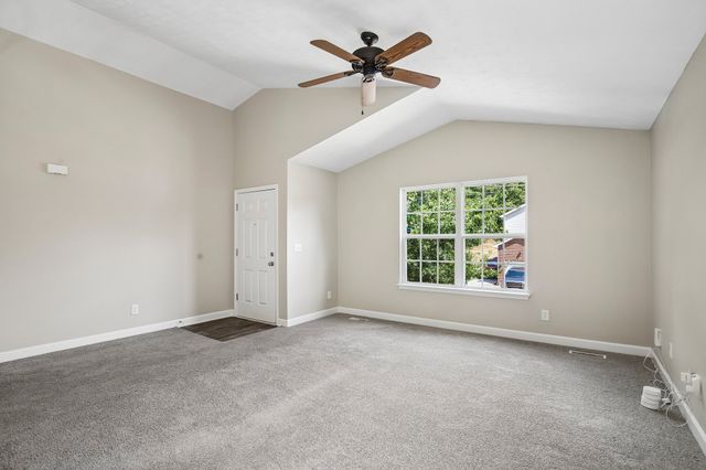 677 Belgium Dr, Hermitage, TN 37076