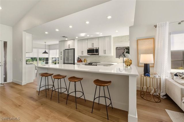 2730 SAILORS WAY, Naples, FL 34109