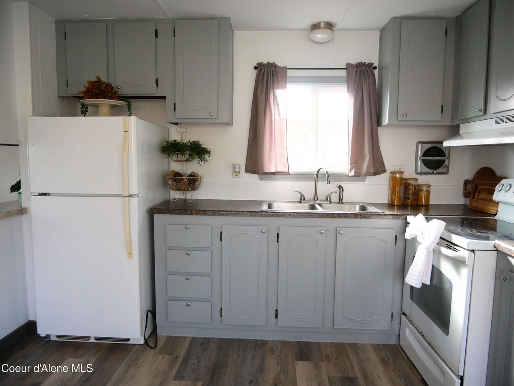 391 Gregory St, 15, Priest River, ID 83856 photo 5