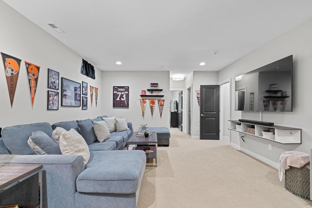 1291 N Grant Avenue, Columbus, OH 43201