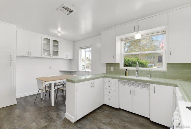 1654 Catalina Blvd, San Diego, CA 92107