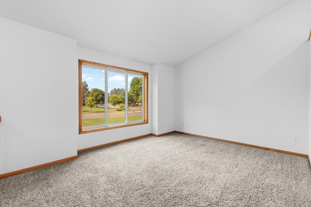 408 Coyote Trail, Lino Lakes, MN 55014