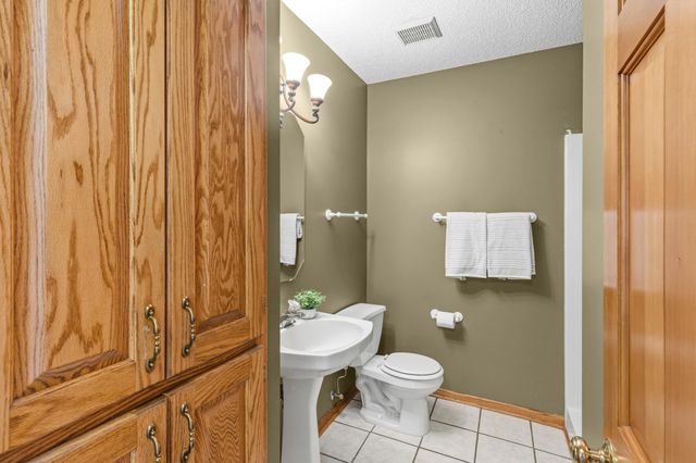 408 Coyote Trail, Lino Lakes, MN 55014