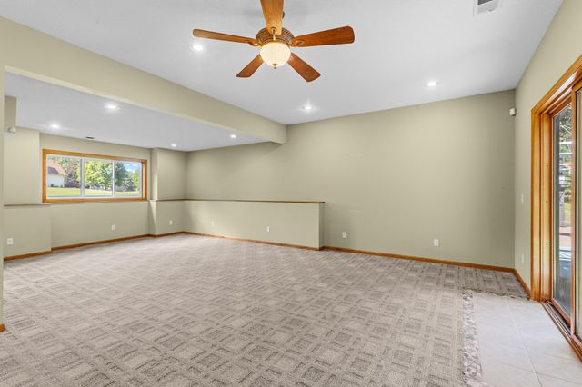 408 Coyote Trail, Lino Lakes, MN 55014