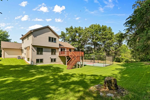 408 Coyote Trail, Lino Lakes, MN 55014